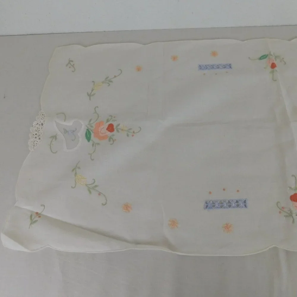 Hand Embroidered Table Runner Cloth Rectangle Floral White 35